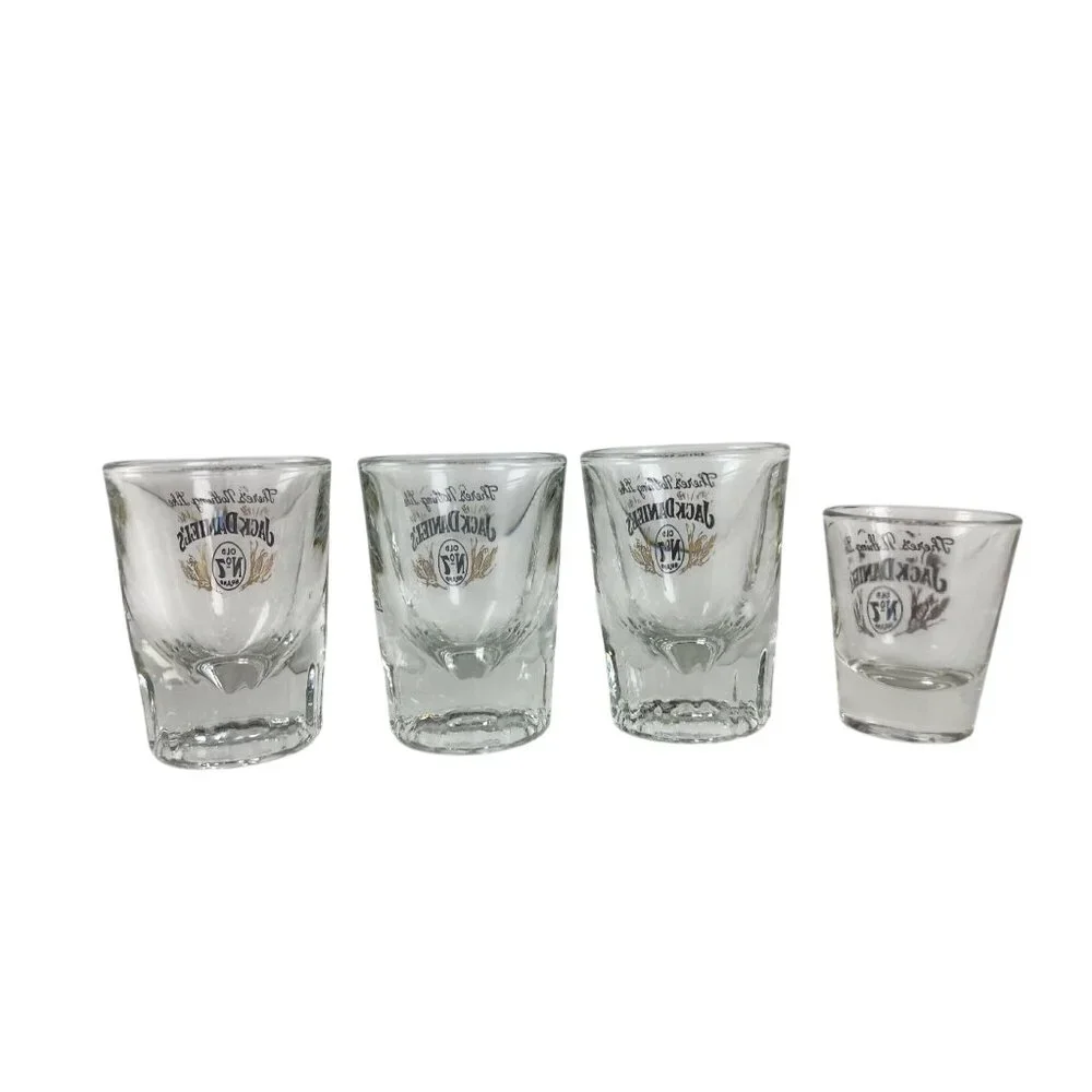 Jack DanielS set four